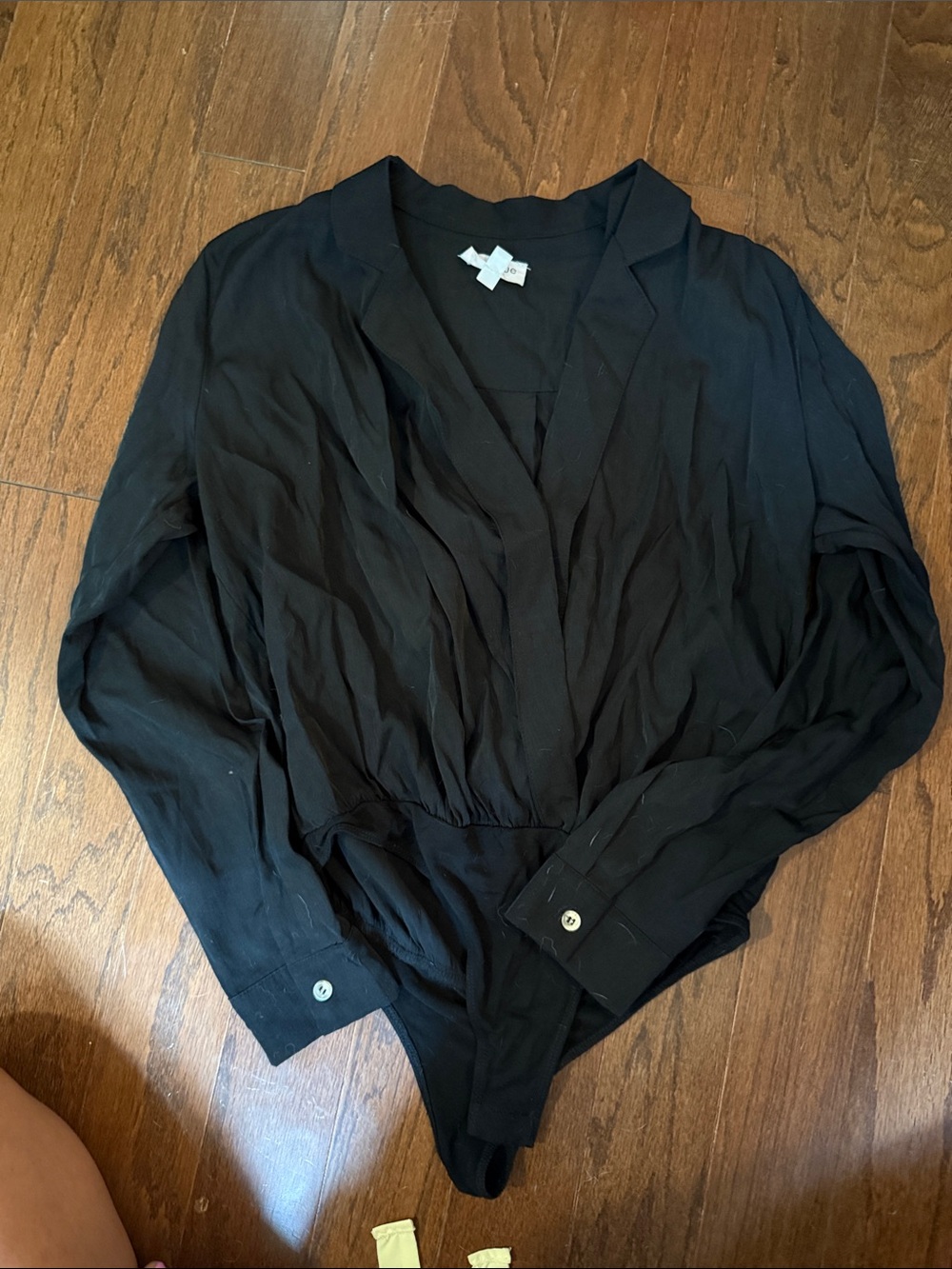 vestique Black Long Sleeve V-Neck Bodysuit